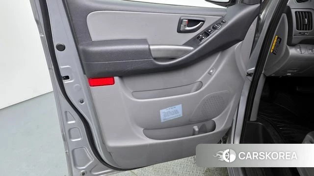 Hyundai The New Grand Starex id 4232311 из Кореи 17