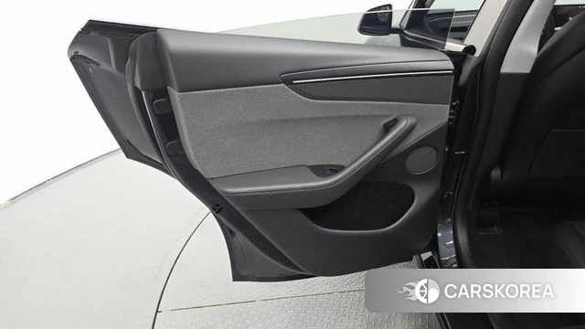Tesla Model Y id 4778106 из Кореи 17