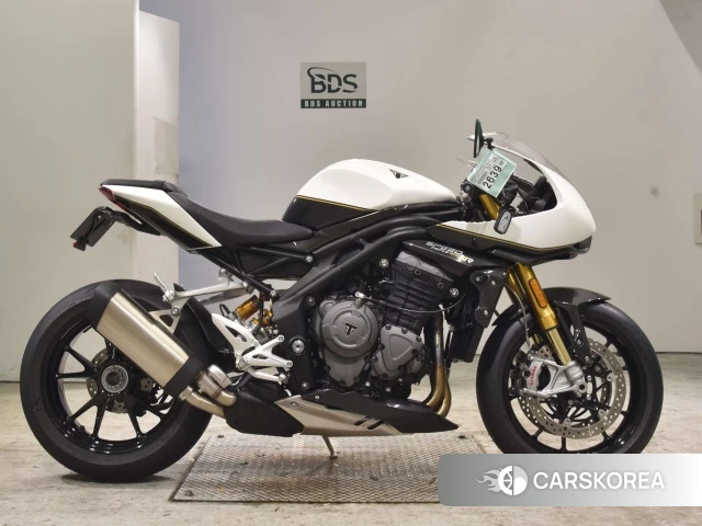 Проданный Triumph SPEED TRIPLE 1200 RR 2023 из Японии