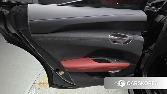 Audi e-Tron GT id 4768527 из Кореи 17