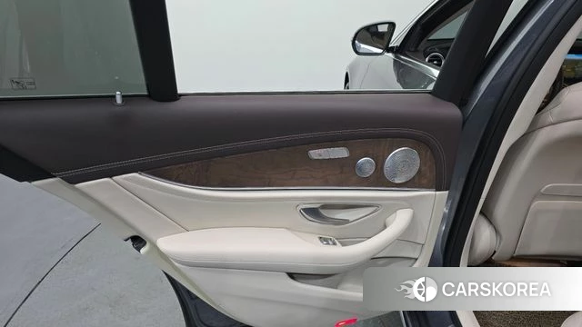 Mercedes-Benz E-Class W213 id 4225812 из Кореи 17