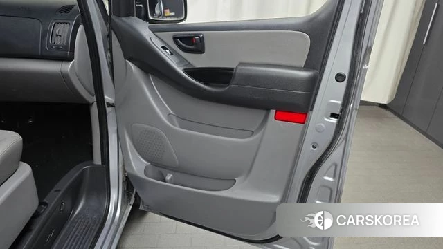 Hyundai The New Grand Starex id 4396876 из Кореи 17