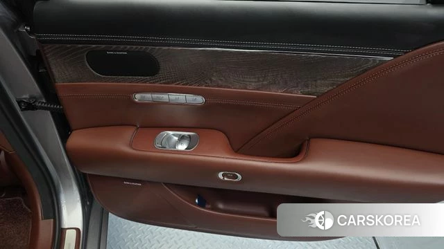 Genesis G90 (RS4) id 4322989 из Кореи 17
