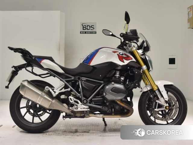 Проданный BMW R1200R 2016 из Японии