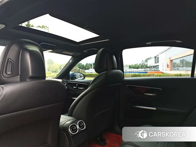 Mercedes-Benz Class C id 4256744 из Китая 17