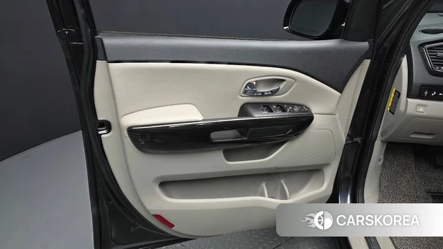 Kia The New Carnival id 4573987 из Кореи 17