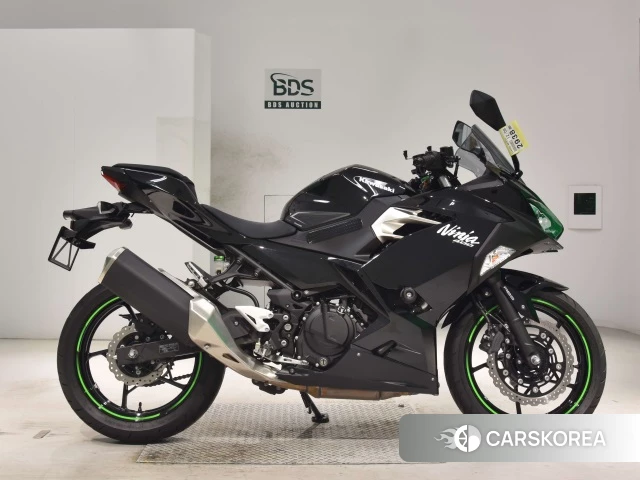 Проданный Kawasaki NINJA 400 2021 из Японии