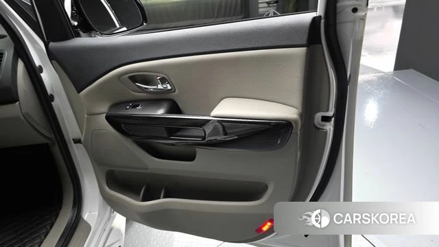 Kia The New Carnival id 4543224 из Кореи 17