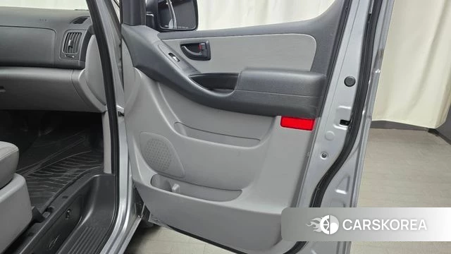 Hyundai The New Grand Starex id 4501903 из Кореи 17