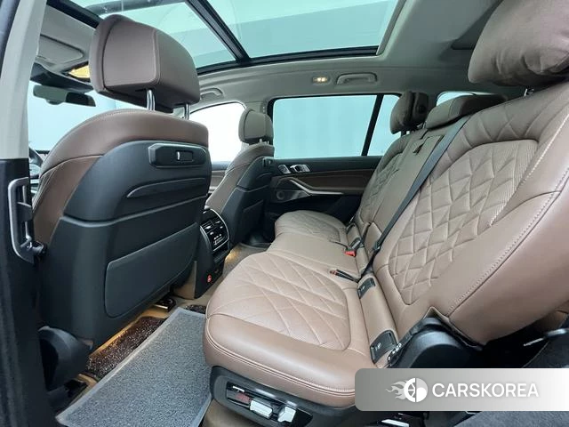 BMW X7 id 4218702 из Китая 17