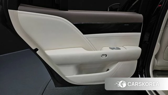 Genesis G90 (RS4) id 4730428 из Кореи 17