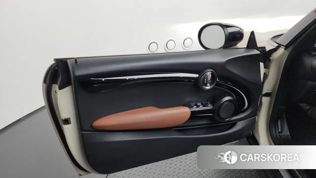 Mini Cooper S Convertible id 4463828 из Кореи 17