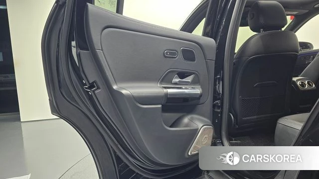 Mercedes-Benz EQA H243 id 4691717 из Кореи 17