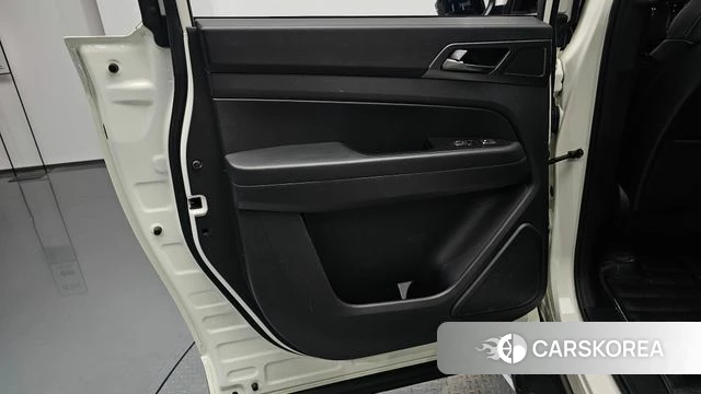Ssangyong The New Rexton Sports Cannes id 4500451 из Кореи 17