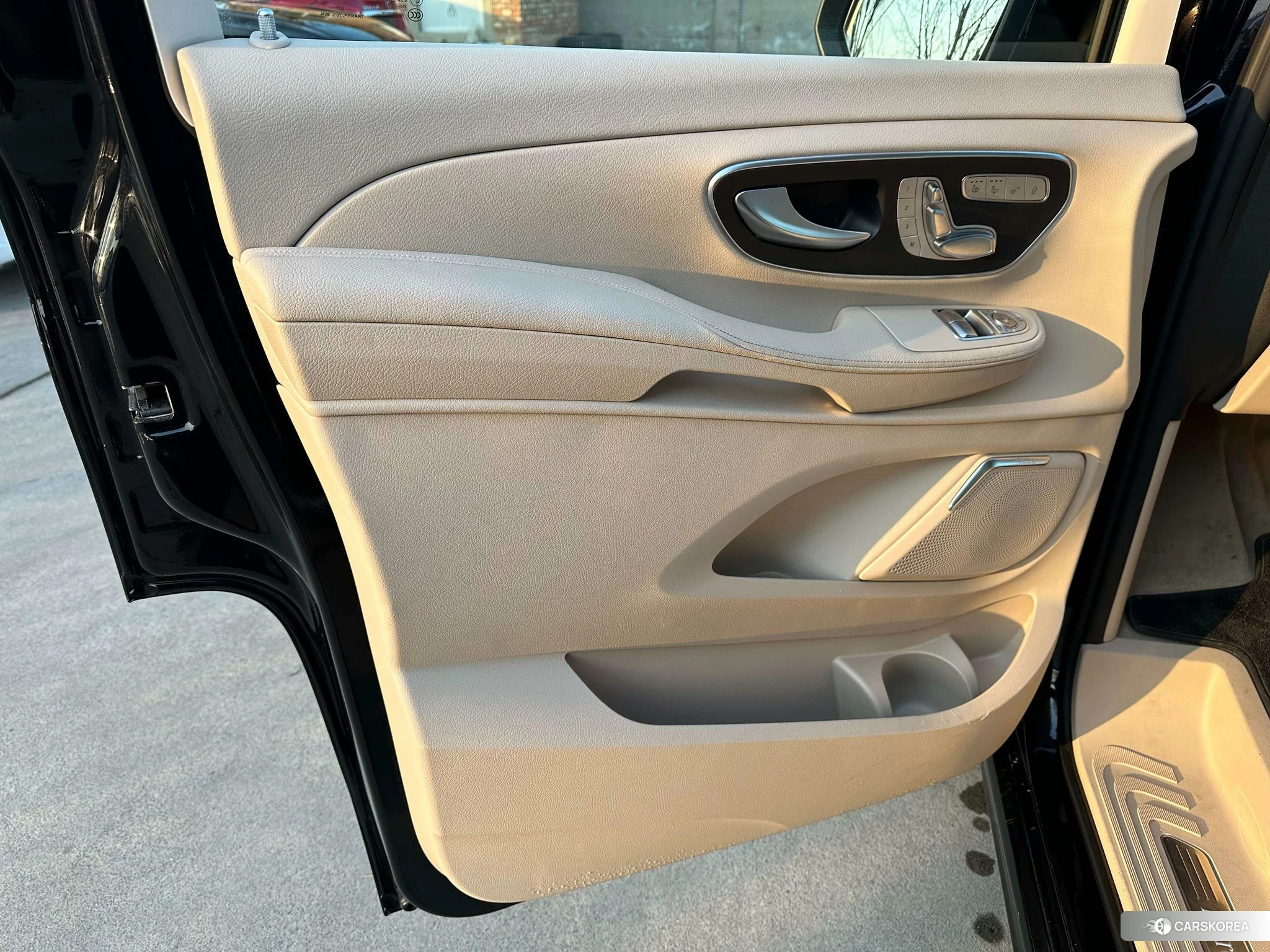 Mercedes-Benz V-class id 4486627 из Китая 17