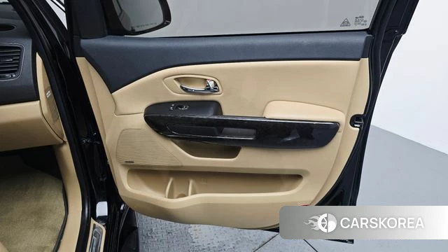 Kia The New Carnival id 4741846 из Кореи 17