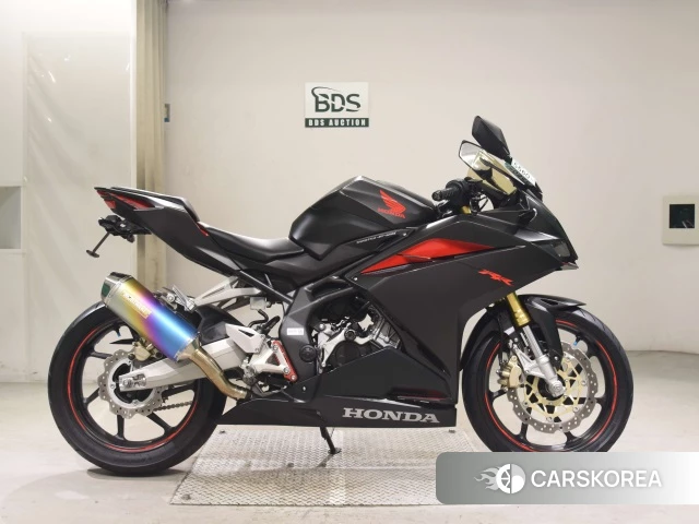 Проданный Honda CBR250RR 2017 из Японии