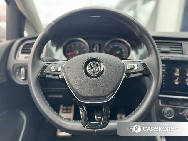 Volkswagen Golf id 4217356 из Китая 17