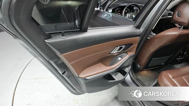 BMW 3 Series (G20) id 4355779 из Кореи 17