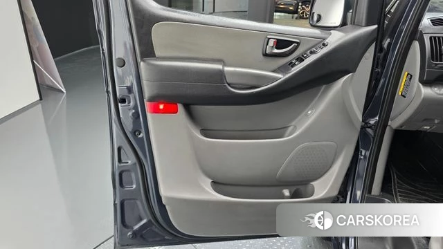 Hyundai The New Grand Starex id 4496830 из Кореи 17