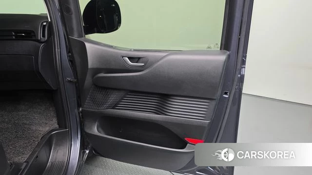 Hyundai Staria id 4201758 из Кореи 17