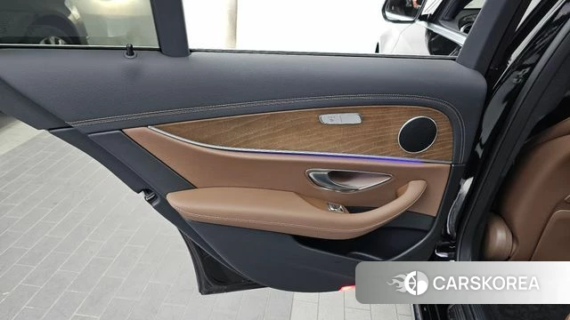 Mercedes-Benz E-Class W213 id 4872699 из Кореи 17
