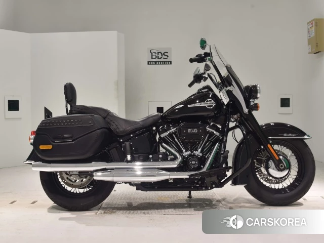 Проданный Harley-Davidson Softail Heritage Classic FLHCS1870 2018 из Японии