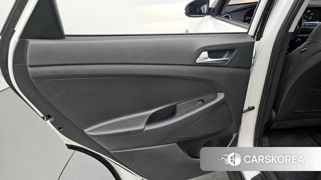 Hyundai All New Tucson id 4384914 из Кореи 17