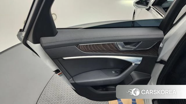 Audi A6 (C8) id 4496424 из Кореи 17