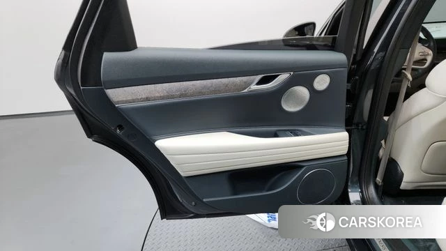 Genesis Electrified G80 (RG3) id 4249072 из Кореи 17