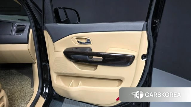 Kia The New Carnival id 4543256 из Кореи 17