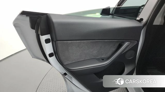 Tesla Model Y id 4623196 из Кореи 17