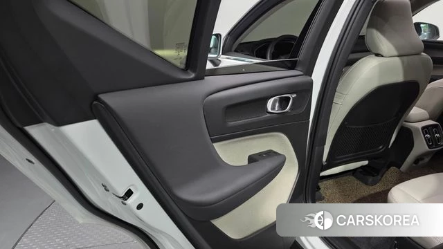 Volvo XC40 id 4381648 из Кореи 17
