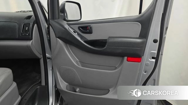 Hyundai The New Grand Starex id 4907837 из Кореи 17