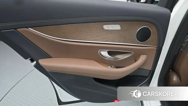 Mercedes-Benz E-Class W213 id 4444509 из Кореи 17