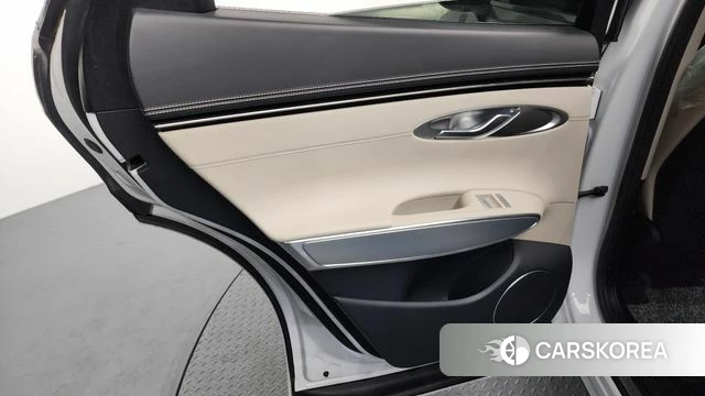 Genesis GV70 id 4186915 из Кореи 17