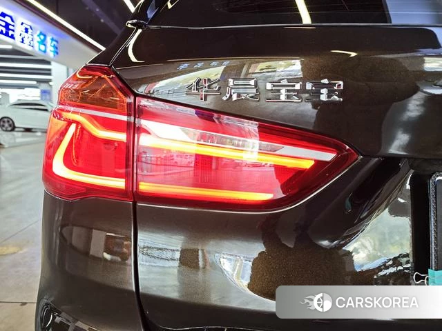 BMW X1 id 3882343 из Китая 17