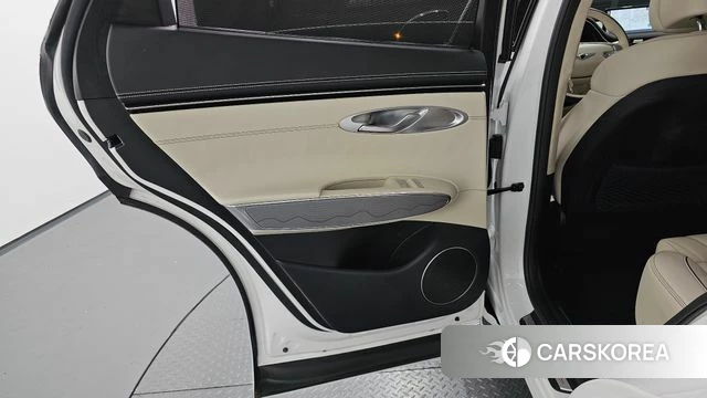 Genesis GV70 id 4463908 из Кореи 17