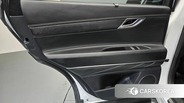 Genesis GV80 id 4224245 из Кореи 17