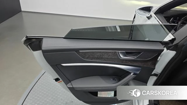 Audi A7 (4K) id 4446257 из Кореи 17