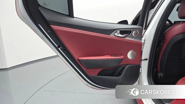 Kia Stinger id 4780472 из Кореи 17