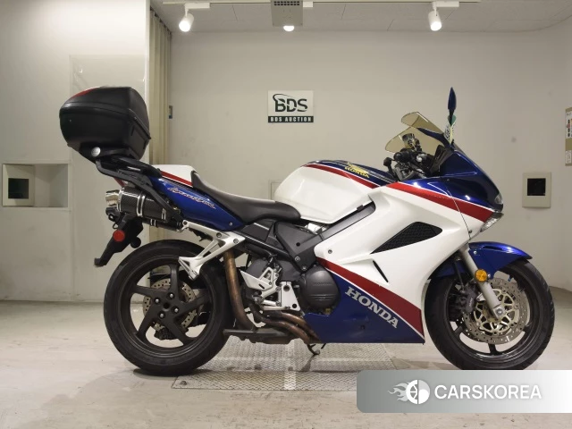 Проданный Honda VFR800 2010 из Японии