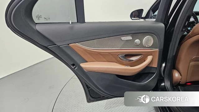 Mercedes-Benz E-Class W213 id 4324221 из Кореи 17