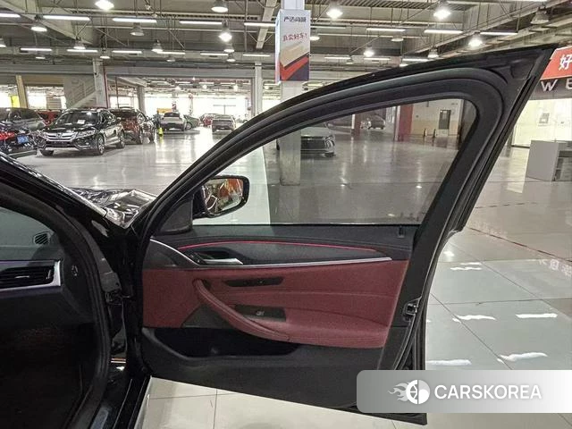BMW 5 series id 4265617 из Китая 17
