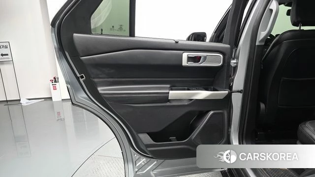 Ford Explorer 6th Generation id 4284210 из Кореи 17