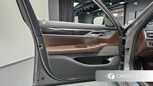 BMW 7 Series (G11) id 4350709 из Кореи 17