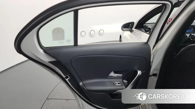Mercedes-Benz A-Class W177 id 4307980 из Кореи 17