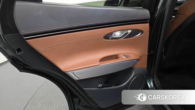 Genesis GV70 id 4697665 из Кореи 17