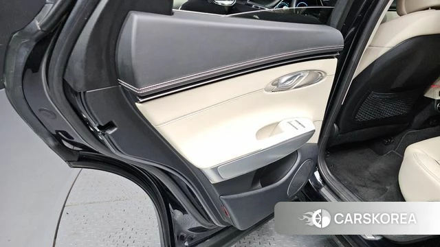 Genesis GV70 id 4500379 из Кореи 17
