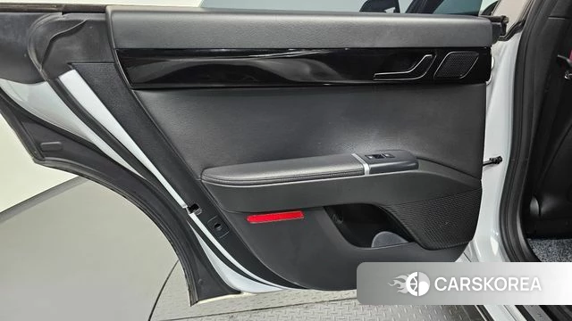 Hyundai Grandeur (GN7) id 4266841 из Кореи 17
